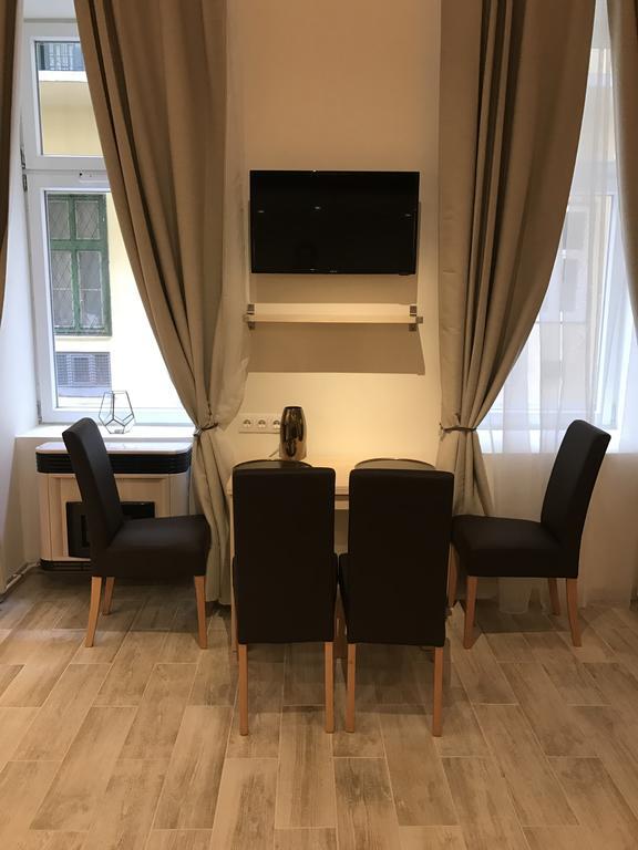 Goldcentral Apartment Gozsdu بودابست المظهر الخارجي الصورة