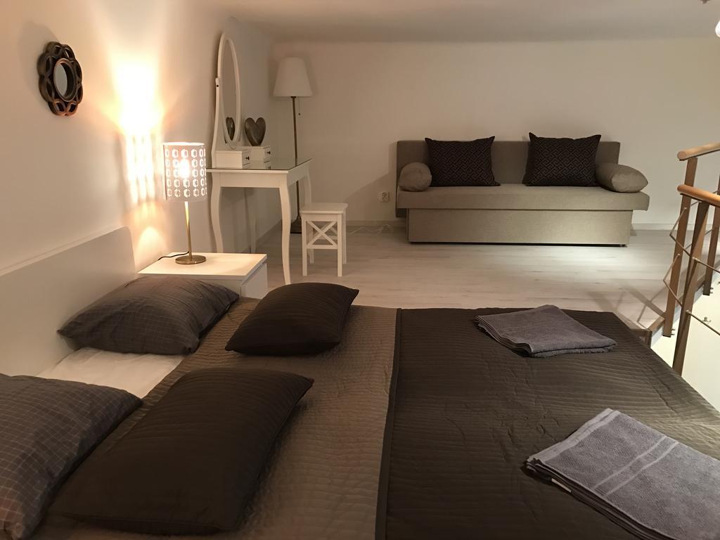 Goldcentral Apartment Gozsdu بودابست المظهر الخارجي الصورة