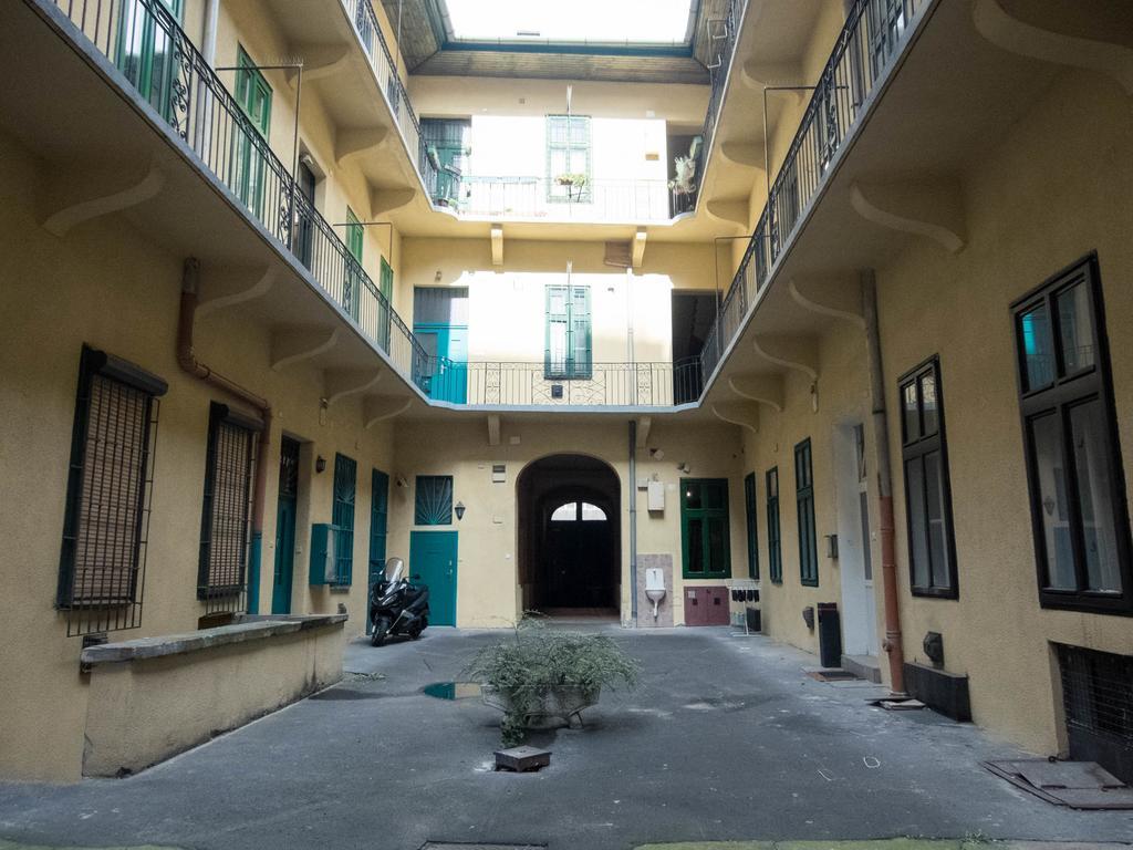 Goldcentral Apartment Gozsdu بودابست المظهر الخارجي الصورة
